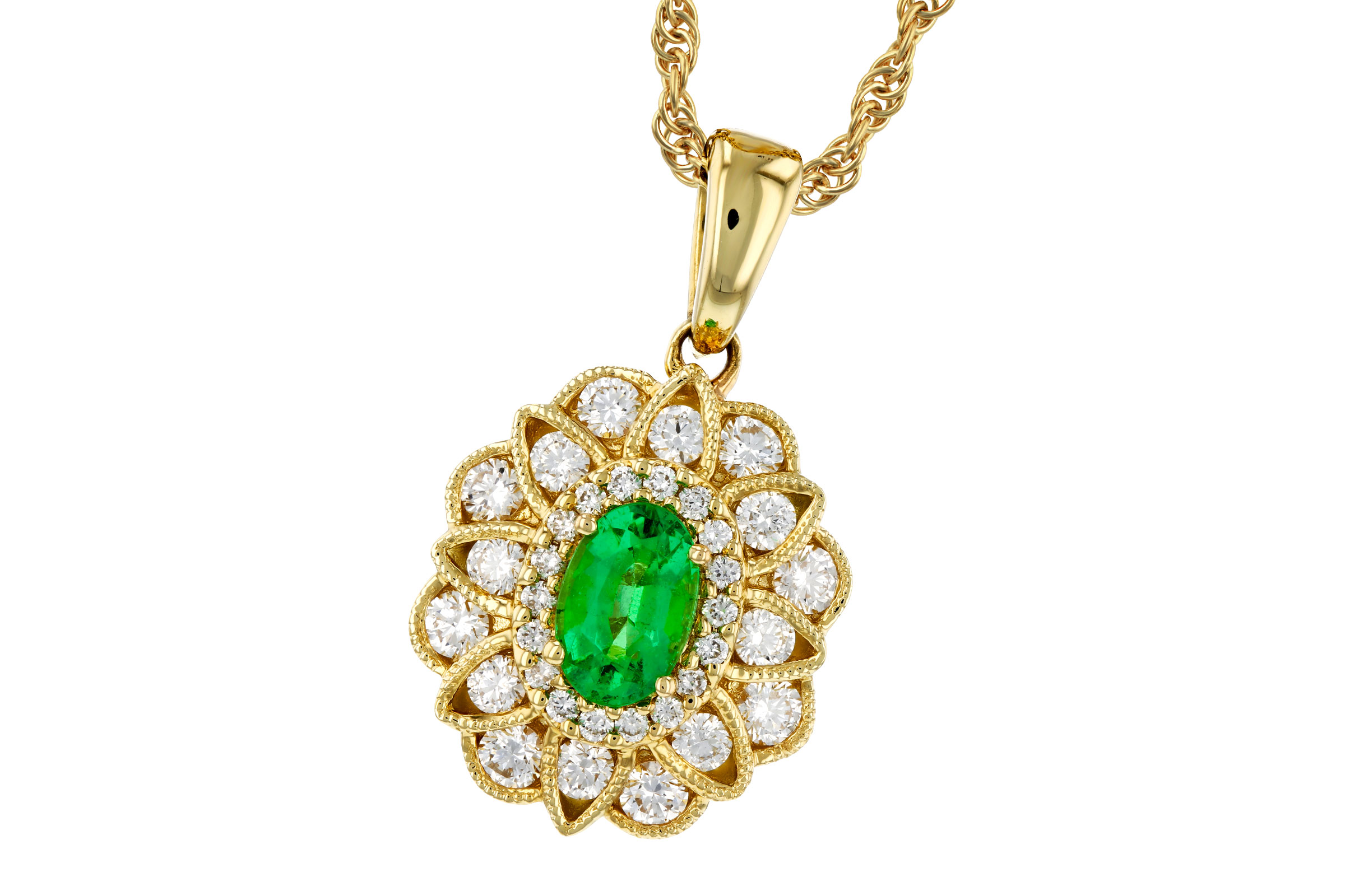 B284-74505: NECK .46 EMERALD .98 TGW (6X4 EMER)