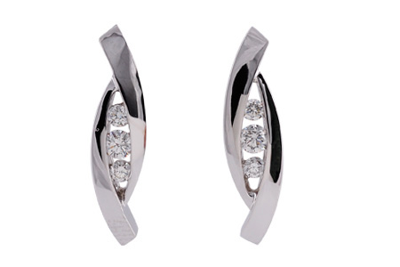 C009-35396: EARRINGS .27 TW