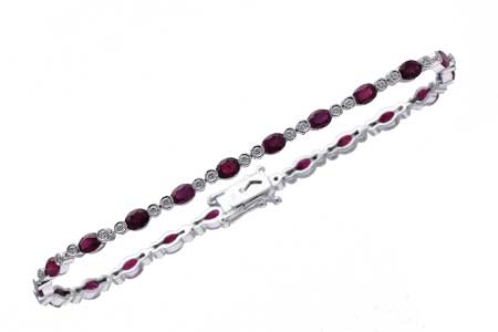 D192-99932: BRACELET 4.08 RUBY 4.55 TGW