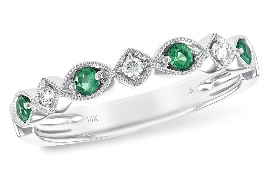 G193-89995: LDS WED RG .15 EMERALD .21 TGW