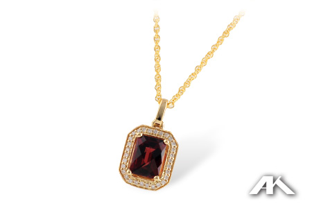 G196-57268: NECK 1.93 GARNET 2.04 TGW