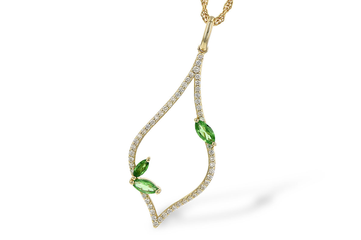 G199-34532: NECK .35 GREEN GARNET .55 TGW