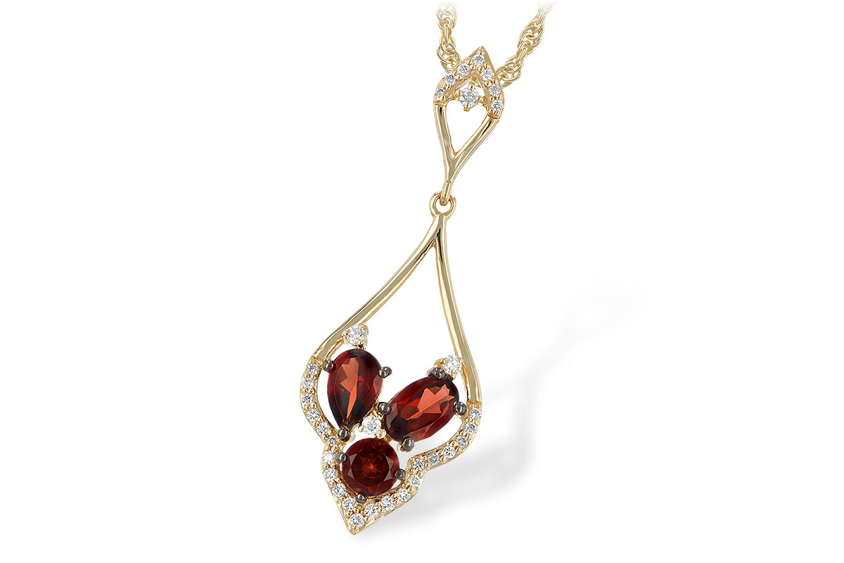 M197-52704: NECK 1.25 GARNET 1.42 TGW